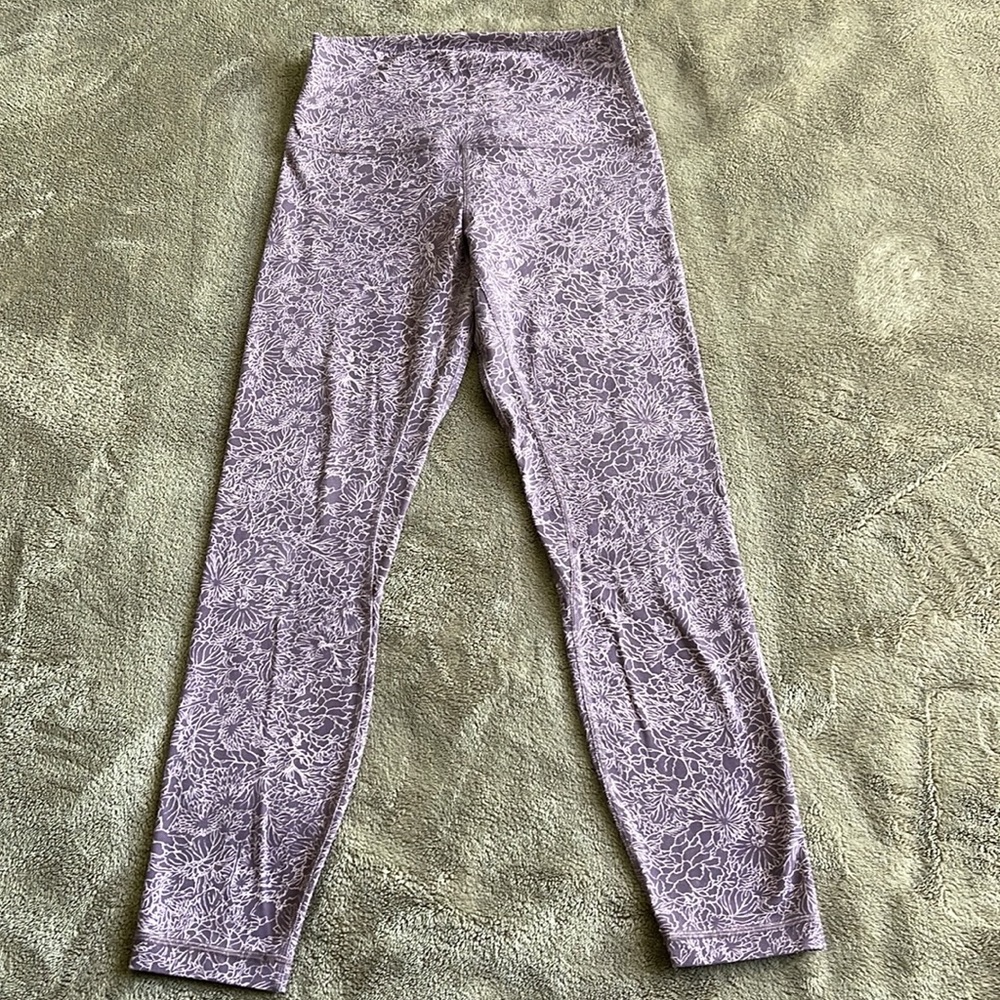 Lululemon Align Leggings 25” Purple Floral Print Size 6